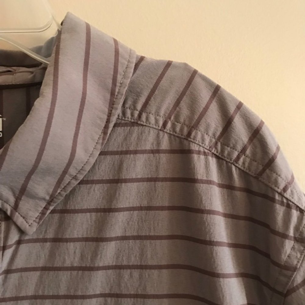 REI Taupe/Brown Striped Short Sleeve Shirt - Size Large - Picture 2 of 9